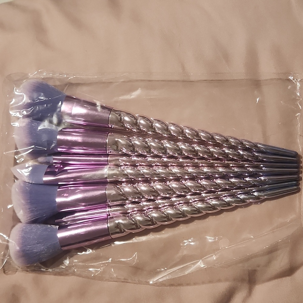 NEW Makeup Brushes